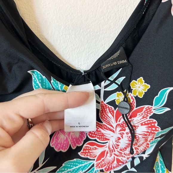 Sunn Lab Swim Black Floral One Piece Swimsuit L - Picture 2 of 4